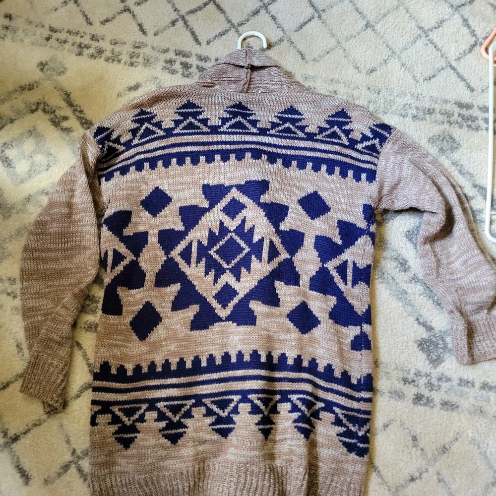 Aztec Print Cardigan - Picture 2 of 4